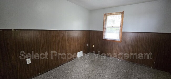 Building Photo - 7233 Adams Ctr Rd