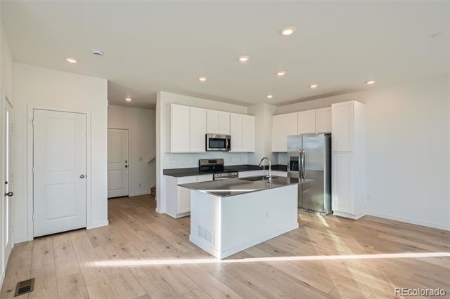 Building Photo - 1979 S Gold Bug Wy