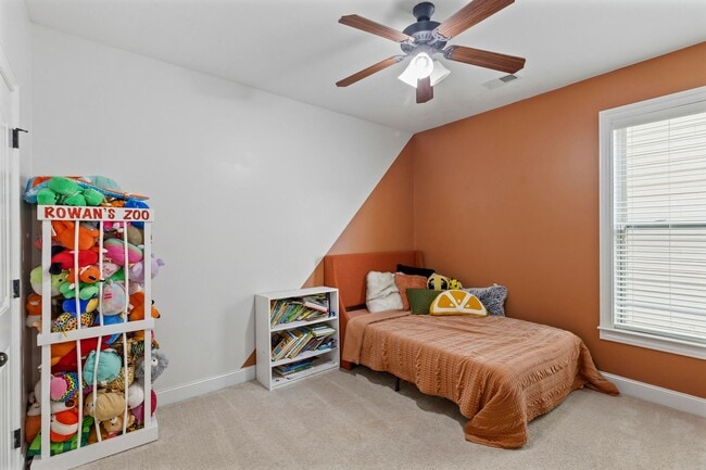 Building Photo - Stunning 3 Story Home in Crawford Creek