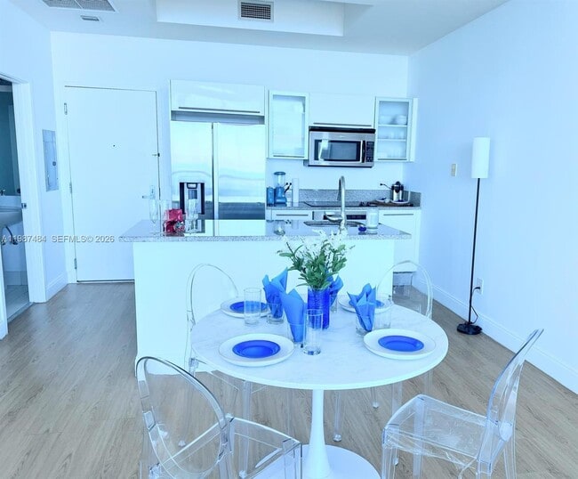 Building Photo - 888 Biscayne Blvd