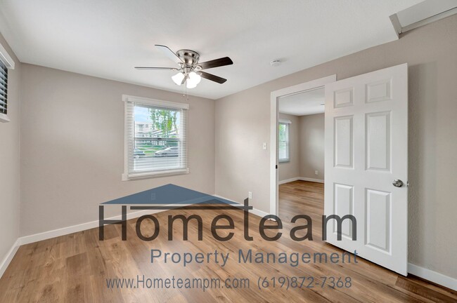 Building Photo - 2 BR/ 1.5 BA 682 SQFT / National City