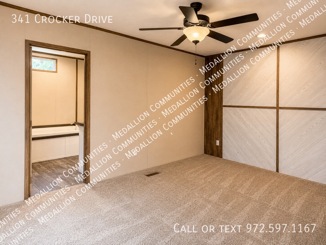 Building Photo - 341 Crocker Dr