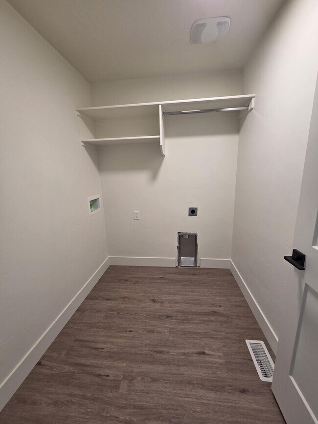 Building Photo - 4621 Highgarden Wy