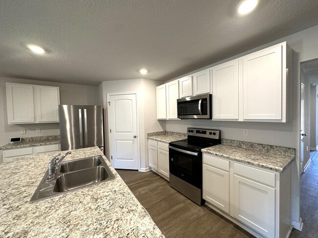 Building Photo - 3481 Sparco Dr