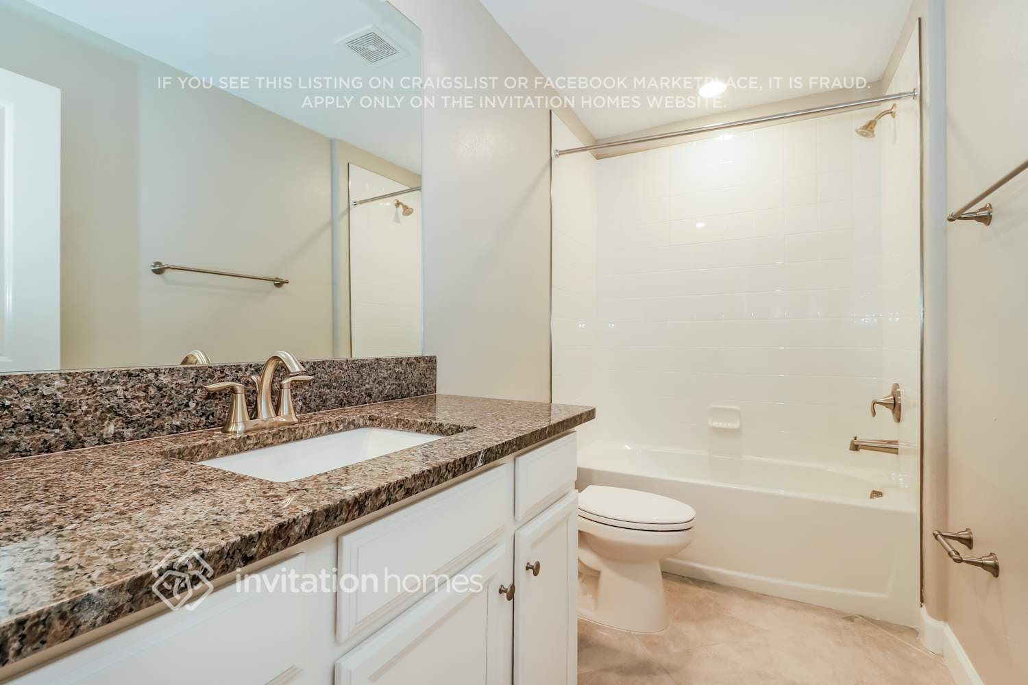Building Photo - 2865 Coach Manors Way