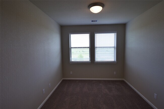Building Photo - 5110 Pr Ter Ln