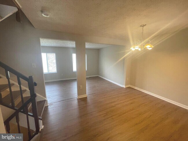 Primary Photo - 4216 Dunwood Terrace