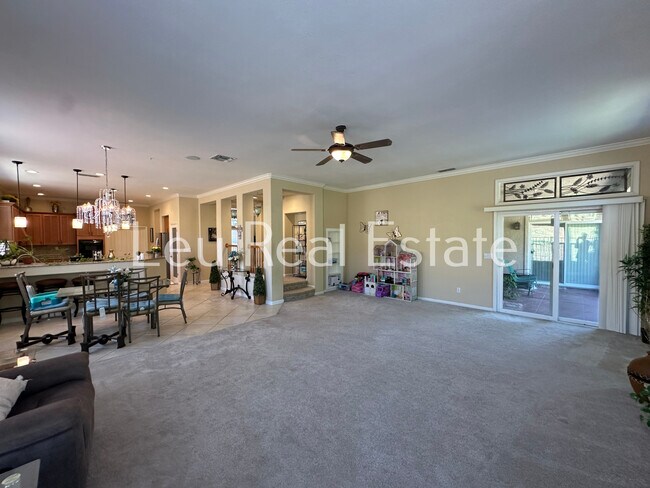 Building Photo - 131 Gage Ct