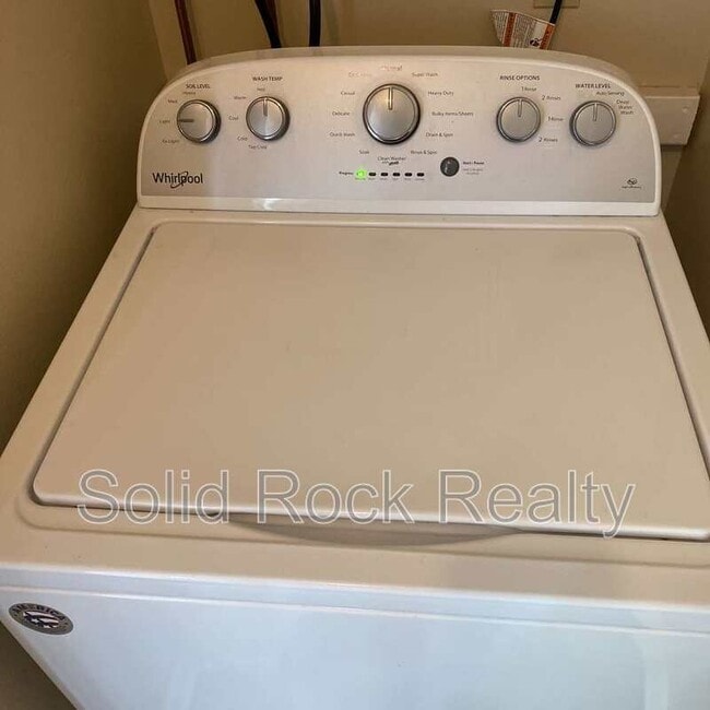 Building Photo - 1214 Janes Ln