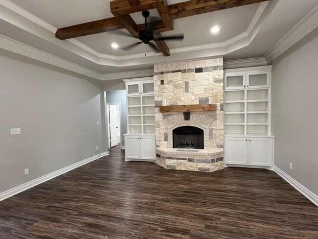Building Photo - 14827 Fallow Ln