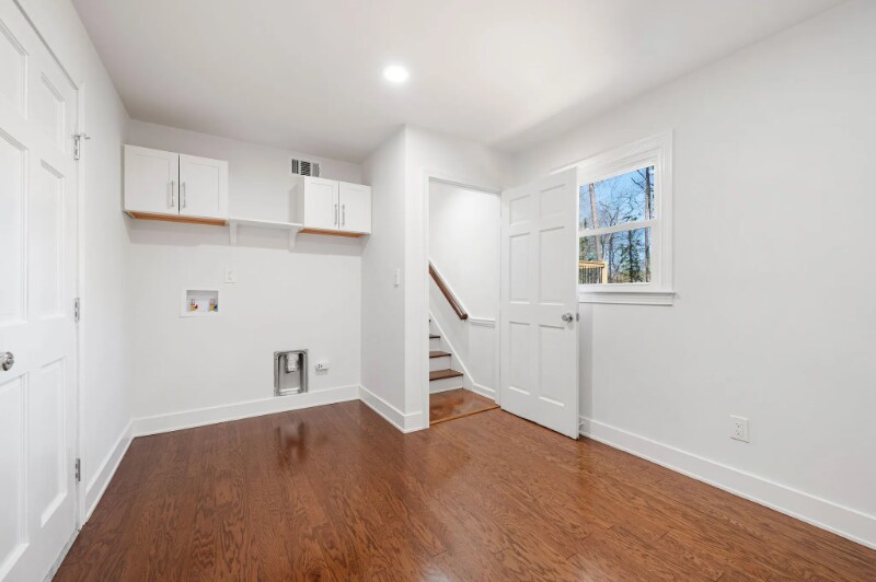 Building Photo - 1986 Willeo Creek Point