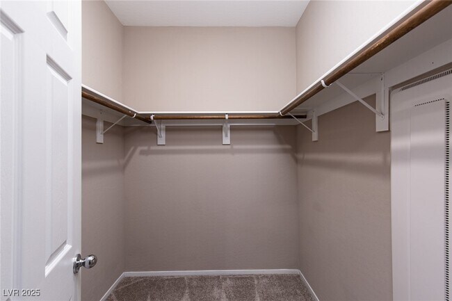 Building Photo - 4536 Lafontaine Ct