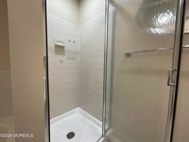 Building Photo - 1121 Roseberry Ct