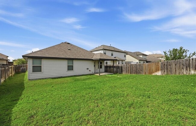 Building Photo - 172 Noddy Rd