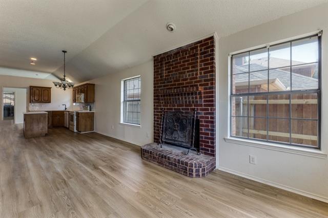 Building Photo - 917 Haverstraw Pl