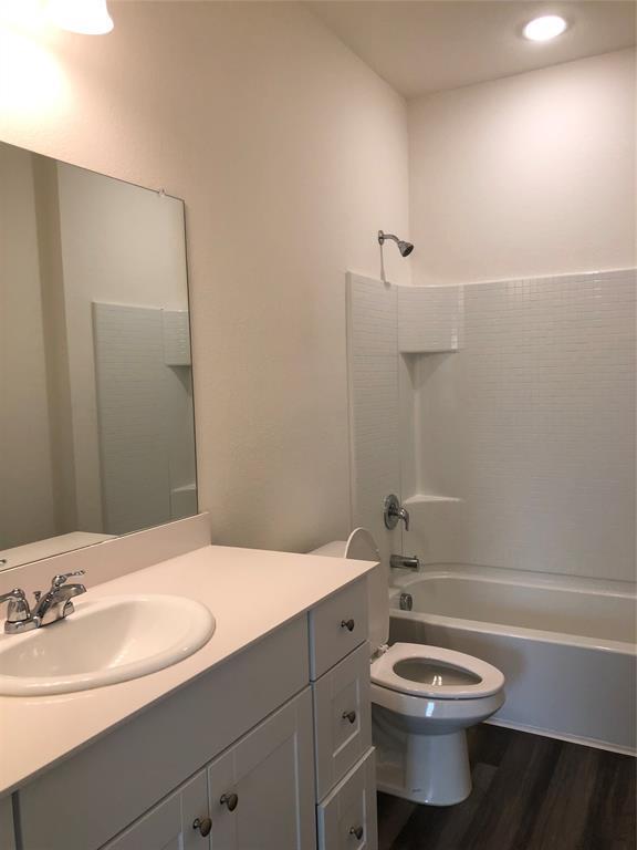 Building Photo - 778 Wilshire Dr