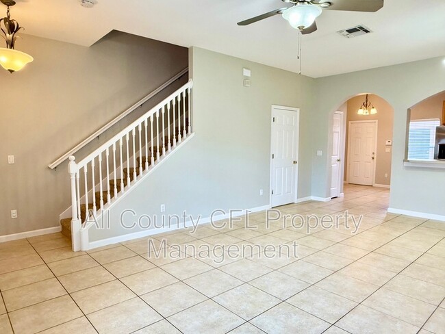 Building Photo - 16752 Cedar Crest Dr