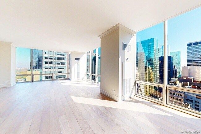 Building Photo - 641 5th Ave