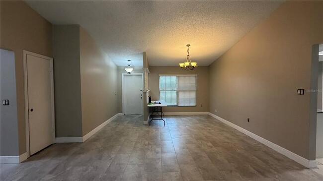 Building Photo - 6434 Rockingtree Ln