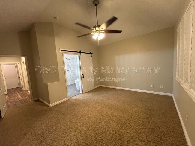 Building Photo - 2315 Fairmont Ave