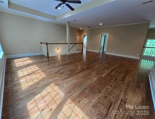 Building Photo - 2441 W Nicole Ln