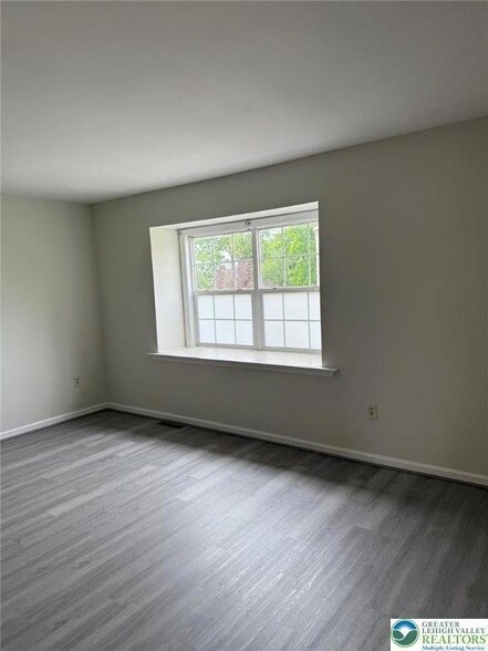 Building Photo - 48 Olde Penn Dr