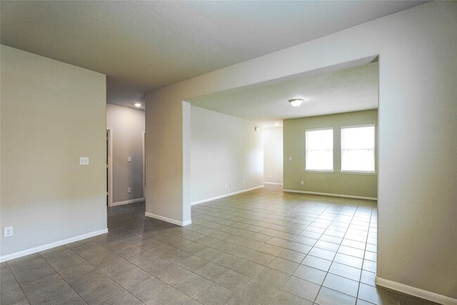 Building Photo - 8414 Quiet Bay Dr