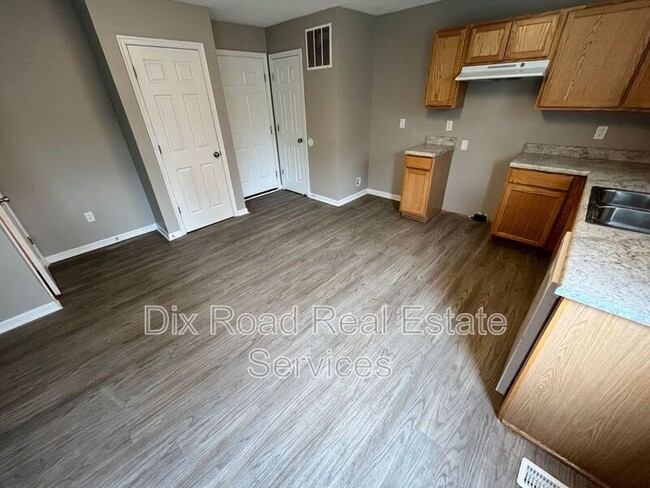 Building Photo - 505 Herbert Ave
