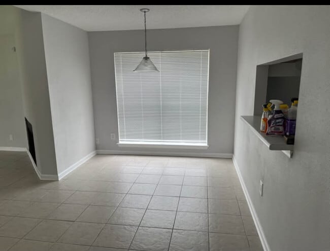 Building Photo - 512 Heritage Cove