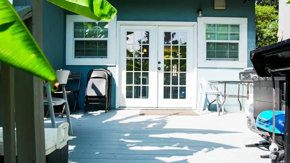 Rear Deck Off Kitchen - 3415 Louisiana Avenue Pky