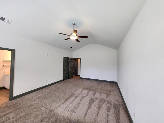 Building Photo - 5814 Whispering Pnes Wy