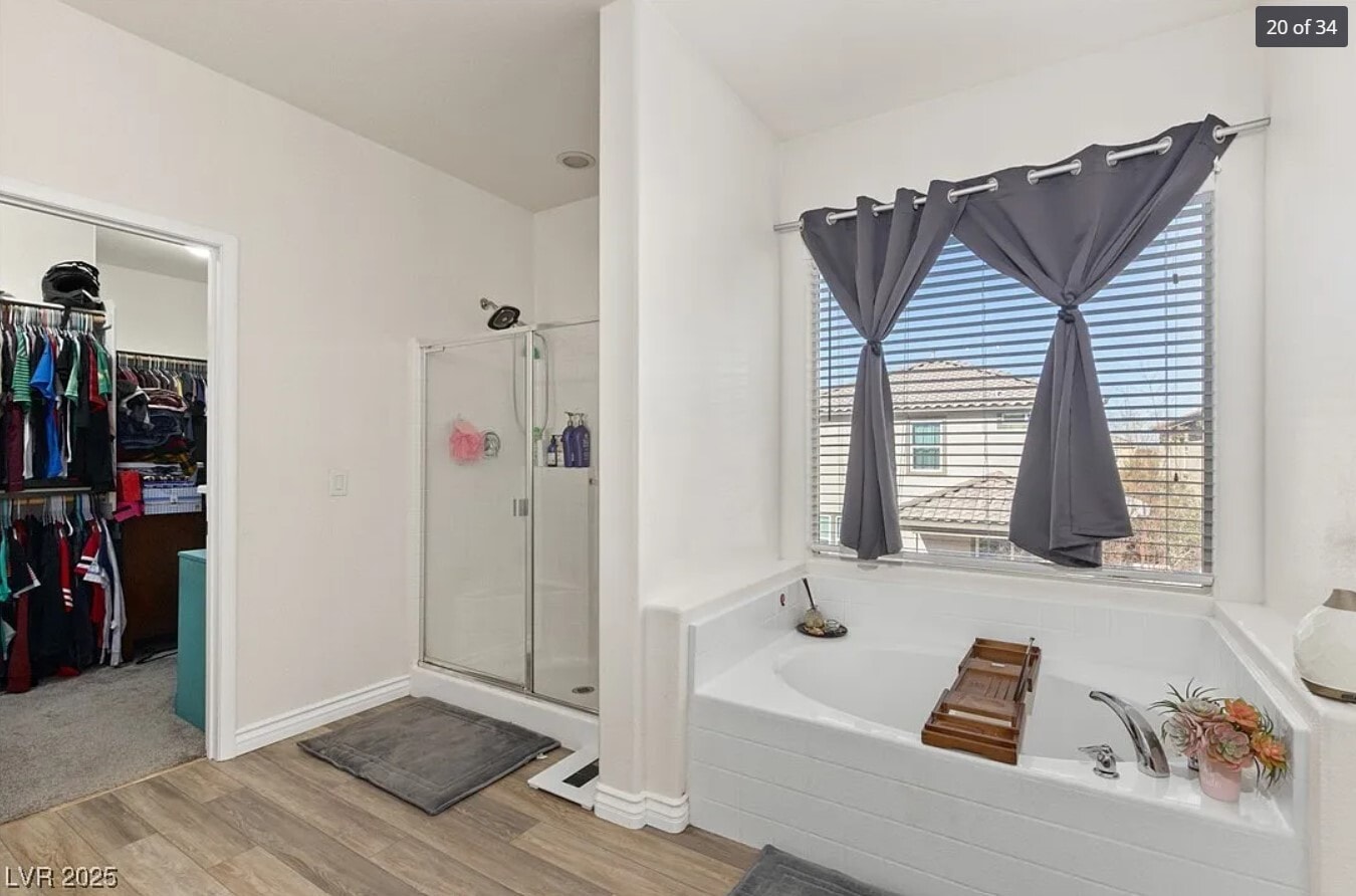 Building Photo - 9494 Alma Ridge Ave