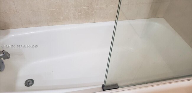 Building Photo - 1450 Atlantic Shores Blvd