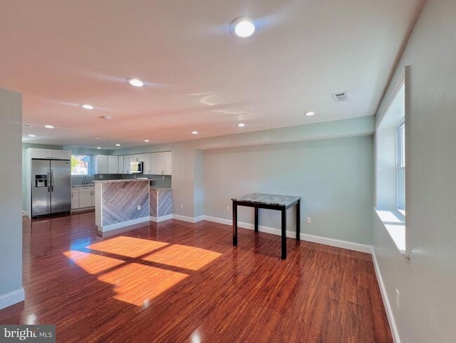 Building Photo - 4045 St Monica Dr