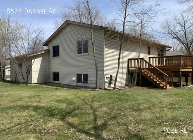 Building Photo - 8575 Darnel Rd