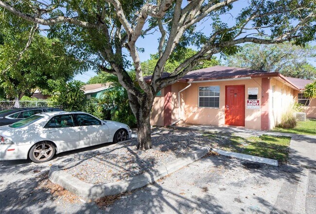 Building Photo - 1224 NE 2nd Ave