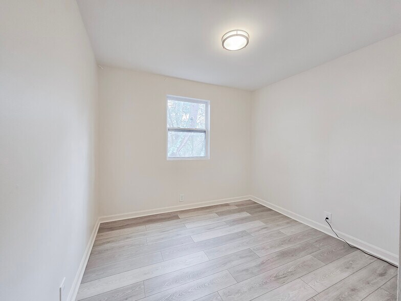 Building Photo - 601 Boyd Mill Ave