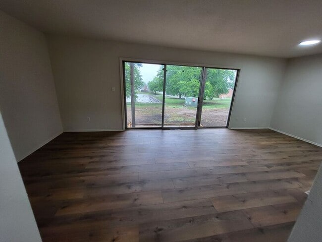 Building Photo - 11345 Calico Dr