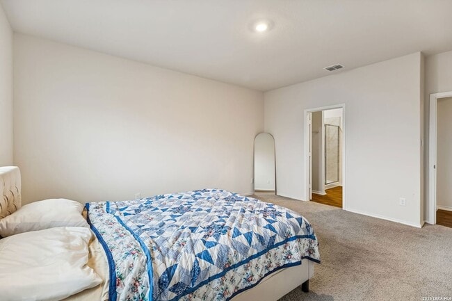 Building Photo - 4550 Meerkat Dr