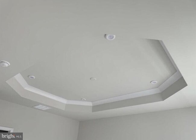 Building Photo - 5050 Orchid Bnd