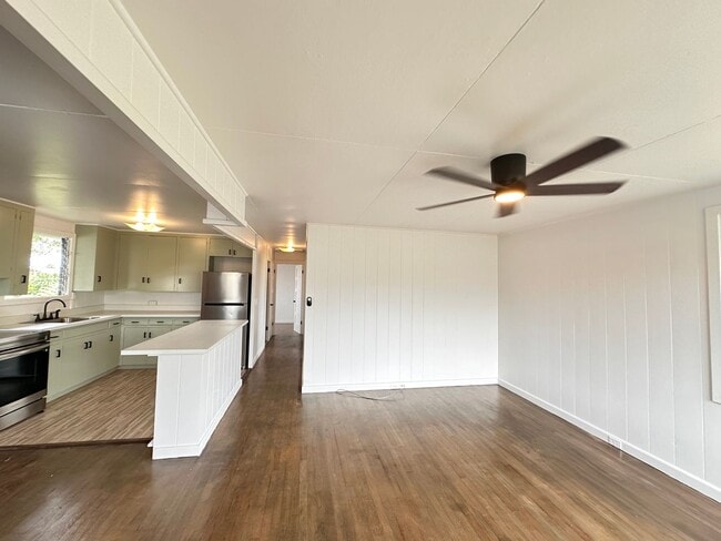 Building Photo - Kaumana Home with Modern Upgrades