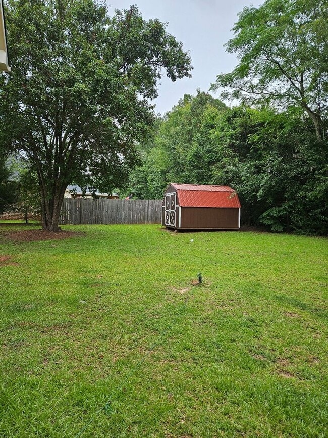 Building Photo - 4 Bedroom in Perrydise! Available to view ...