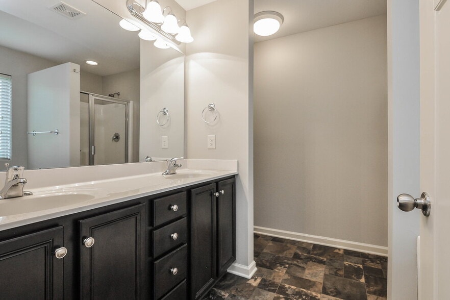 Building Photo - 117 Callahan Trail