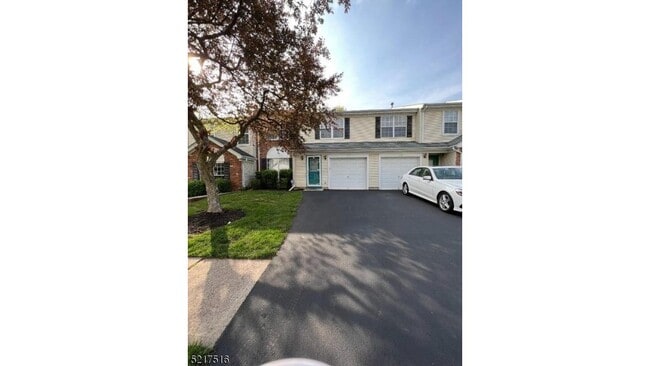 Building Photo - 216 Coldspring Ct