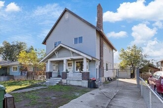 Building Photo - 1804 E Liberty Ave