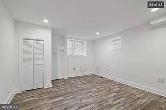 Building Photo - 500 N Lakewood Ave