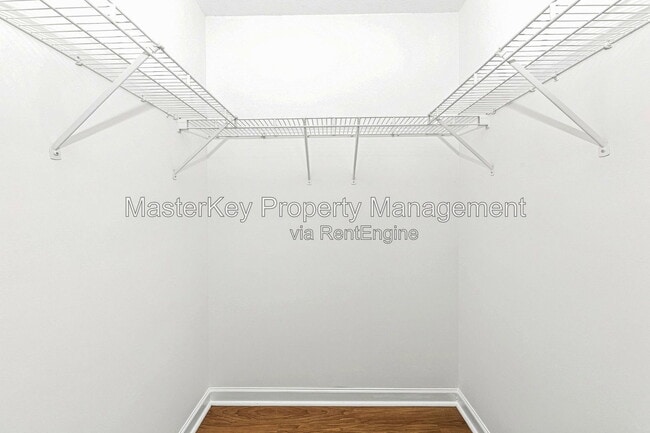 Building Photo - 6307 Forest Ridge Dr