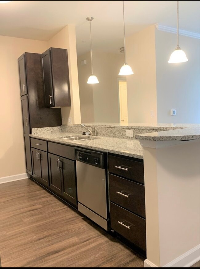 Kitchen - 5825 Coastal Pointe Dr