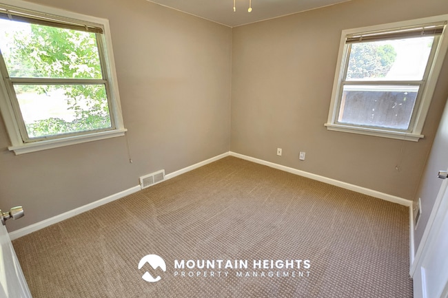 Building Photo - 2911 Hudson Cir