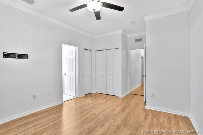 Building Photo - 6527 Catalina Ln